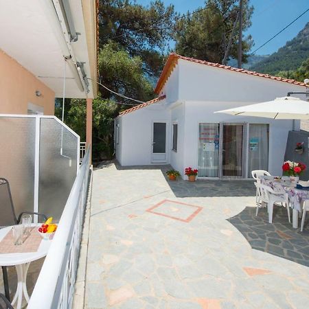Pension Giannis Αdults Only Koinira Exterior photo