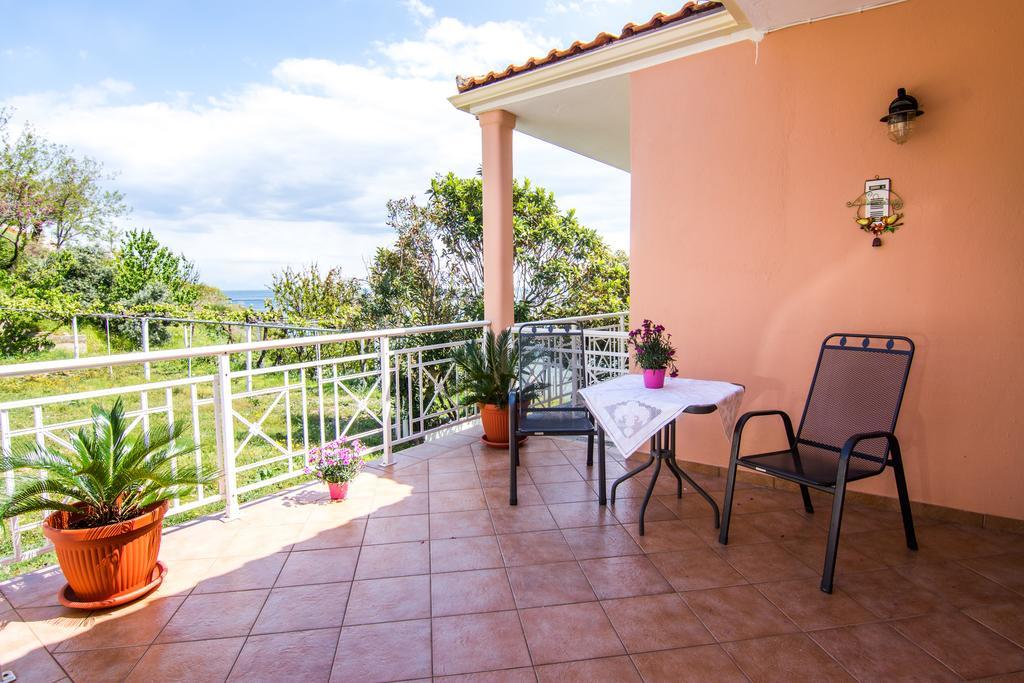 Pension Giannis Αdults Only Koinira Exterior photo