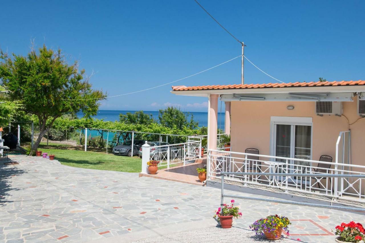 Pension Giannis Αdults Only Koinira Exterior photo