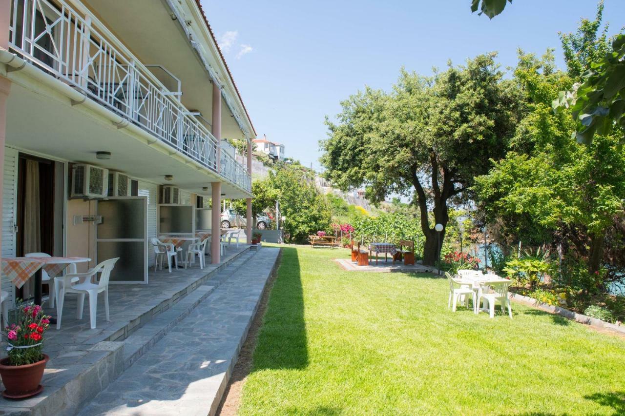 Pension Giannis Αdults Only Koinira Exterior photo
